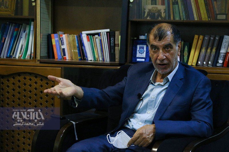 باهنر: اگر تصمیم گیرنده بودم احمدی نژاد و خاتمی را به انتخابات راه نمی دادم /رئیسی به من گفت کاندیدا نمی شوم/امام نگفت نظامیان رئیس جمهور نشوند