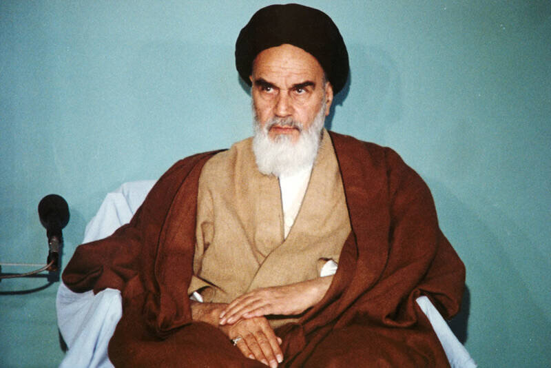 توصیه مهم امام خمینی به بنی صدر در همراهی با منافقین: بیش‌‎ ‎‌از این خودت را تباه نکن
