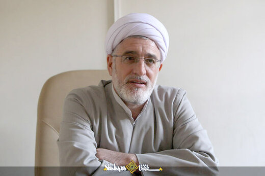 استاد علوم سیاسی دانشگاه تهران بر اثر کرونا درگذشت