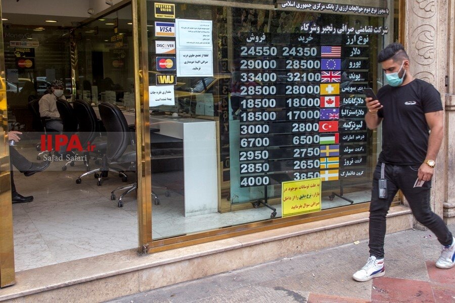 ورود ۳سیگنال کاهشی به بازار ارز تهران/ دلار به روند نزولی ادامه خواهد داد؟