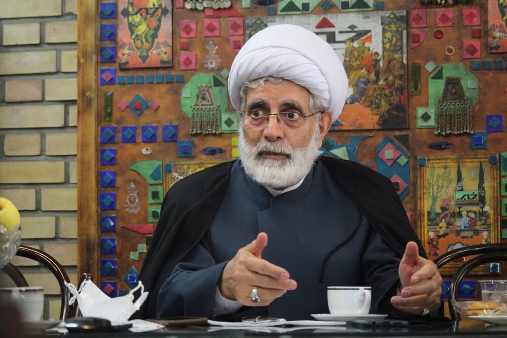 رهامی: در دوره احمدی نژاد دولت نظامی را امتحان کردیم، مملکت بهم ریخت
