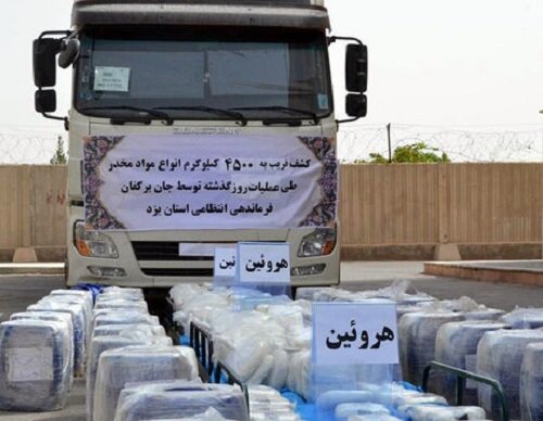 محموله سنگین مخدر پس از درگیری با قاچاقچیان به دست پلیس افتاد