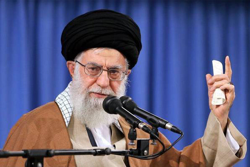 رهبر انقلاب: در جمهوری اسلامی، دل‌های مسئولان به‌طور دائم باید برای رفع محرومیّت‌ها بتپد