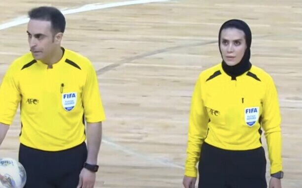 ببینید | اشتباهات عجیب و سرنوشت‌ساز داور جهانی در الکلاسیکو فوتسال ایران