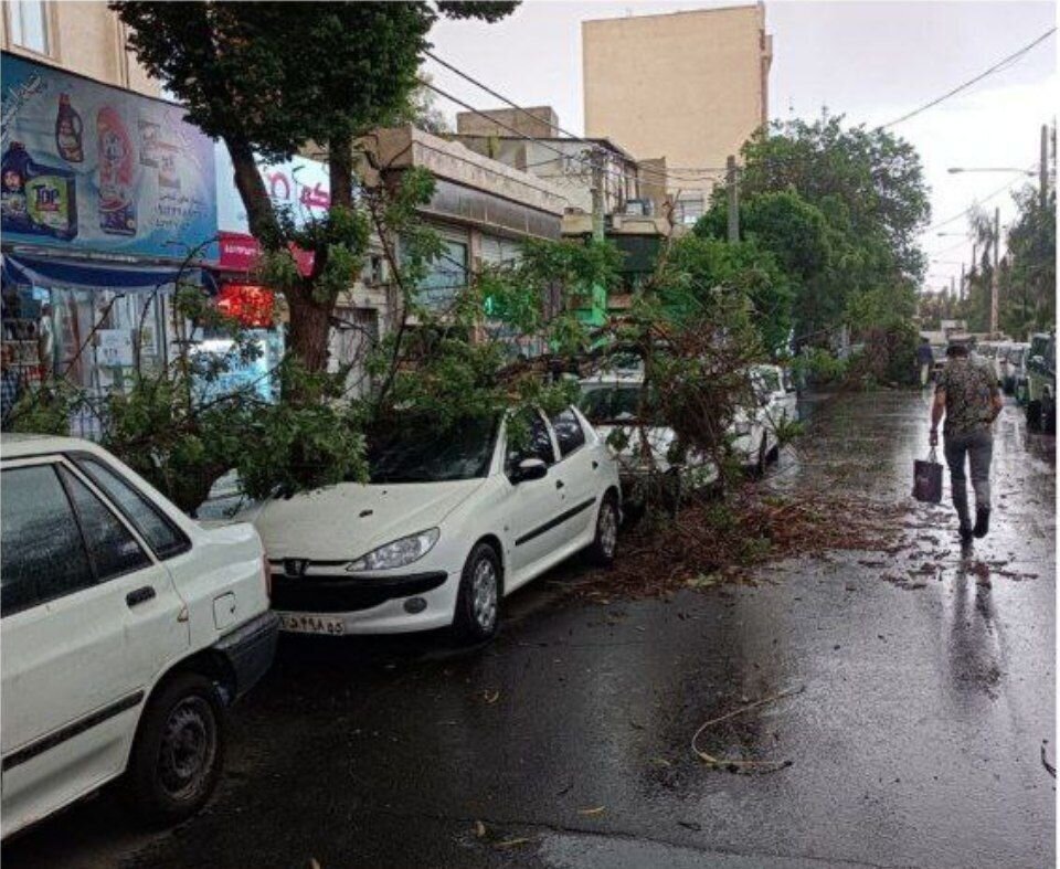 هشدار؛ تهرانی‌ها مراقب سقوط اشیا باشند