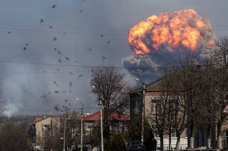 ببینید | اولین تصاویر از انفجار مهیب انبار مهمات در اوکراین!