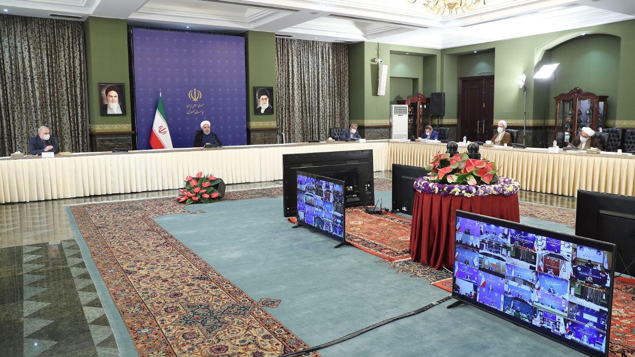 روحانی به توصیه رهبر انقلاب عمل کرد + عکس