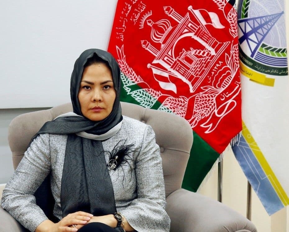 نخستین وزیر زن در افغانستان، از مجلس رای اعتماد گرفت