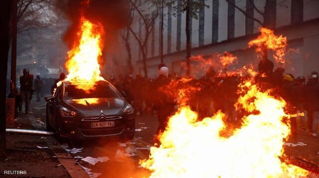 بازگشت اعتراضات به پاریس؛ آتش زدن خودروها و شکستن شیشه‌های مغازه‌ها