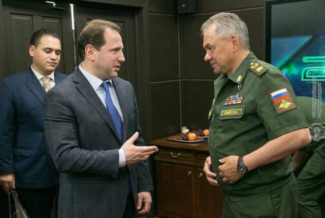 وزیران دفاع ارمنستان و روسیه درباره قره باغ گفت‌وگو کردند