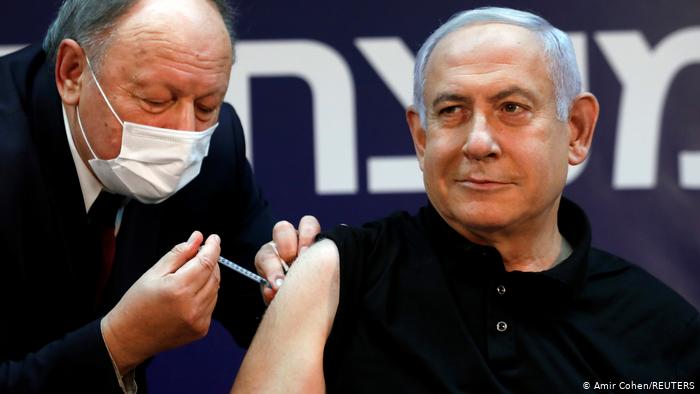 نتانیاهو در انظار عمومی واکسن کرونا زد