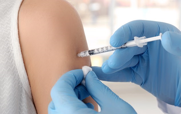 ۷۲ درصد مردم واکسن ایرانی را تزریق خواهند کرد