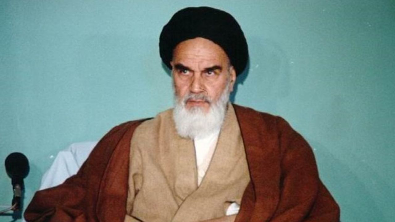 نام «امام خمینی» در قطع‌نامه سالهای قبل راهپیمایی ۲۲ بهمن چند بار تکرار شده بود؟/ اینفوگرافی