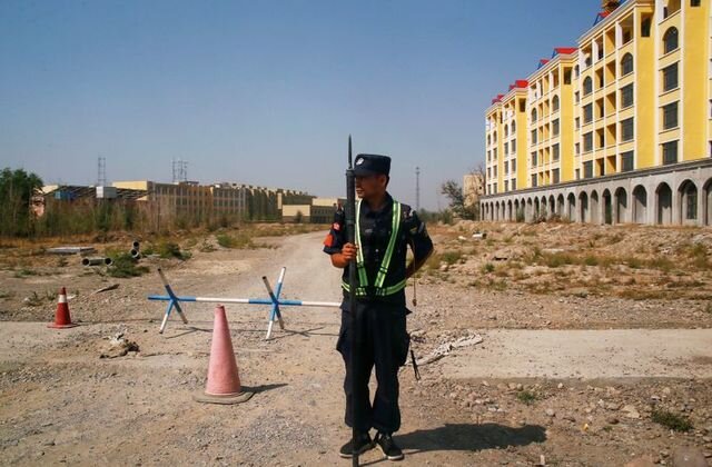چین انتقادها به رفتارش با مسلمانان اویغور را با حمله به شاهدان عینی پاسخ می‌دهد