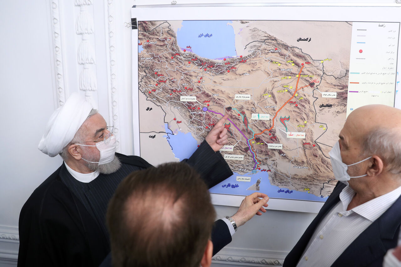 طرح انتقال آب خلیج فارس به استان‌های مرکزی کشور اجرا می شود