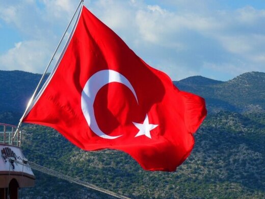 صدور حکم بازداشت ۱۰ افسر بازنشسته ارتش ترکیه در پی انتشار بیانیه علیه دولت