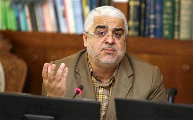 اصلاح‌طلبان بهتر از لاریجانی برای انتخابات پیدا نمی‌کنند/ ظریف دولتمرد نیست