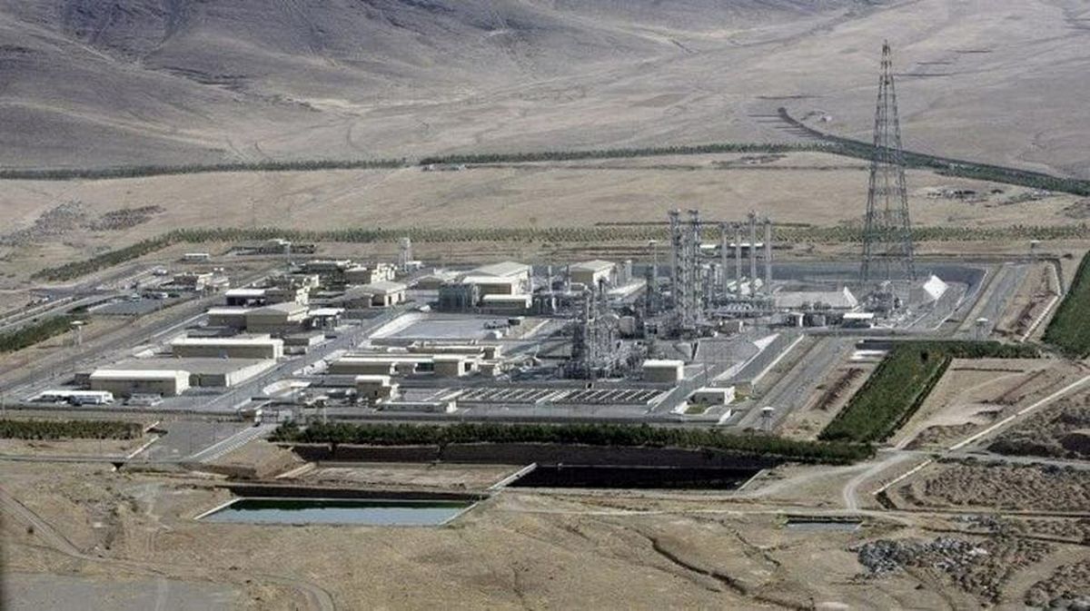 انفجاری بزرگ در نطنز برق را قطع کرد و ۹ ماه کار ایران را عقب انداخت